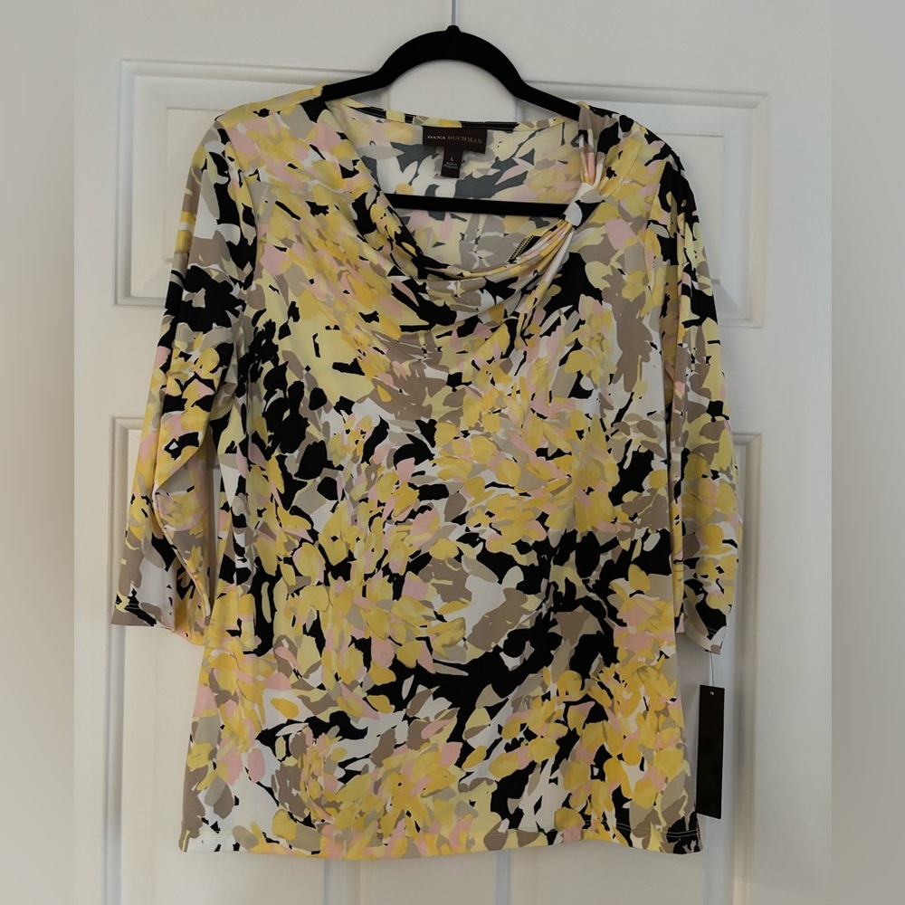 Dana Buchman Yellow Gold Graphic Blouse
